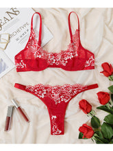 Load image into Gallery viewer, Kaei&amp;Shi Sexy Bra and Panty Sets,Embroidered Two Piece Underwire Lingerie Set
